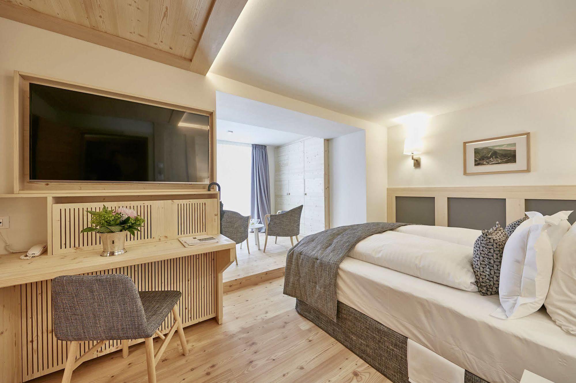 Goldene Rose Karthaus Hotel Senales Ngoại thất bức ảnh